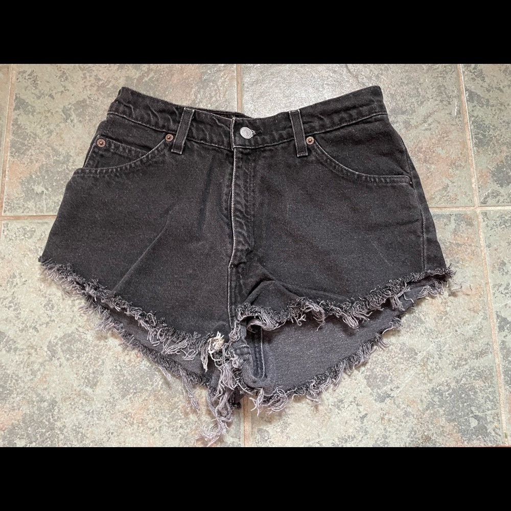LEVI’S urban renewal recycled levi’s basic denim short *black*